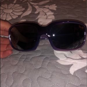 women’s purple sunglasses